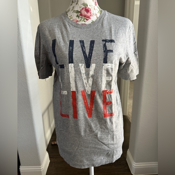 Lacoste short sleeve gray T-shirt ‘live live live’ red, white, & blue medium - Picture 10 of 13